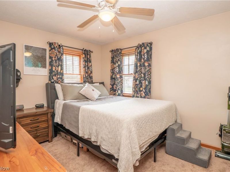2826 Fletcher Avenue NE, Canton, OH 44705 Photo 12