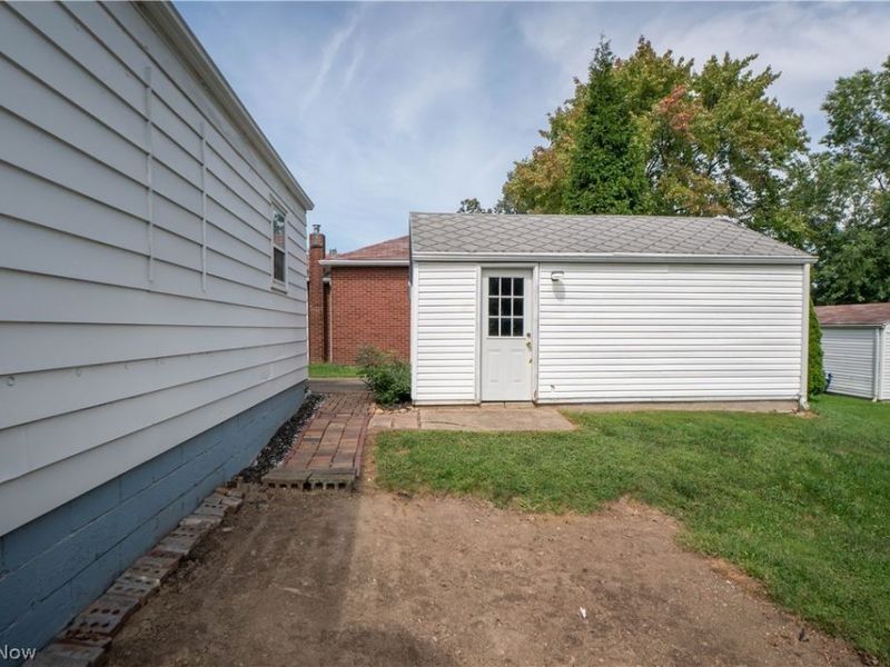 2826 Fletcher Avenue NE, Canton, OH 44705 Photo 23