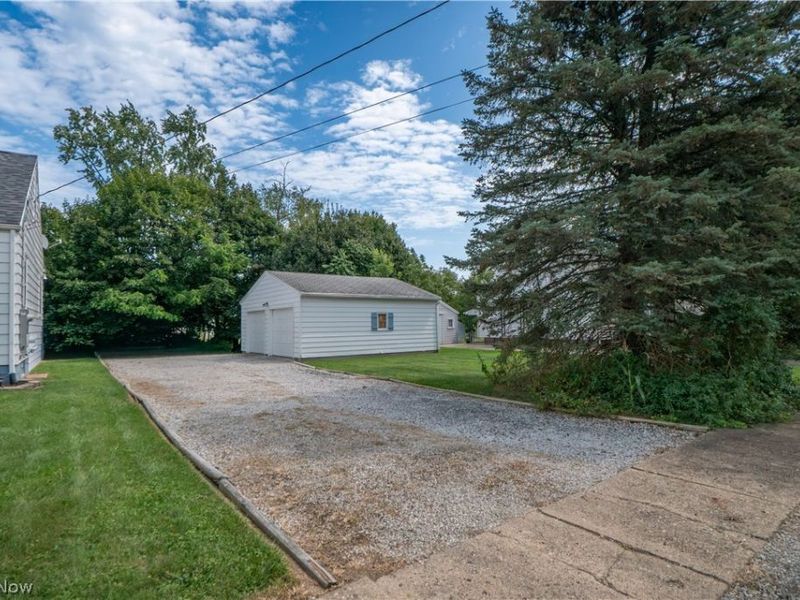 2826 Fletcher Avenue NE, Canton, OH 44705 Photo 25