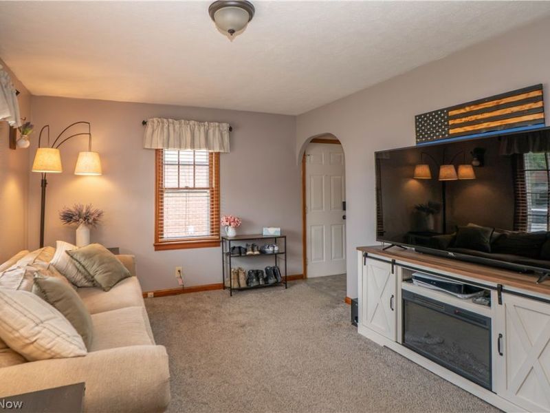 2826 Fletcher Avenue NE, Canton, OH 44705 Photo 4