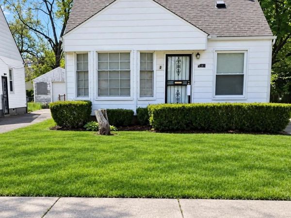 9617 Stahelin Avenue, Detroit, MI 48228