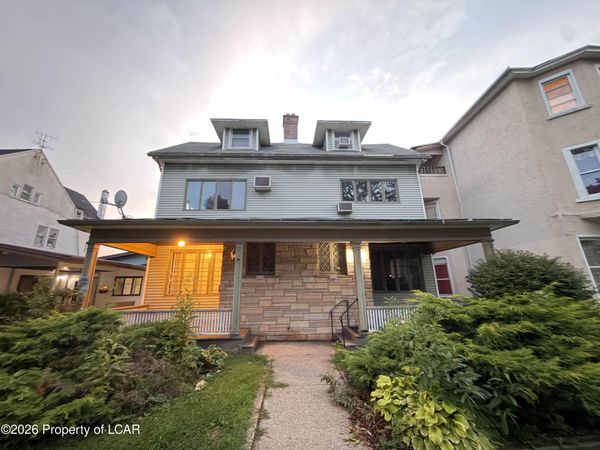 637 Monroe Avenue, Scranton, PA 18510