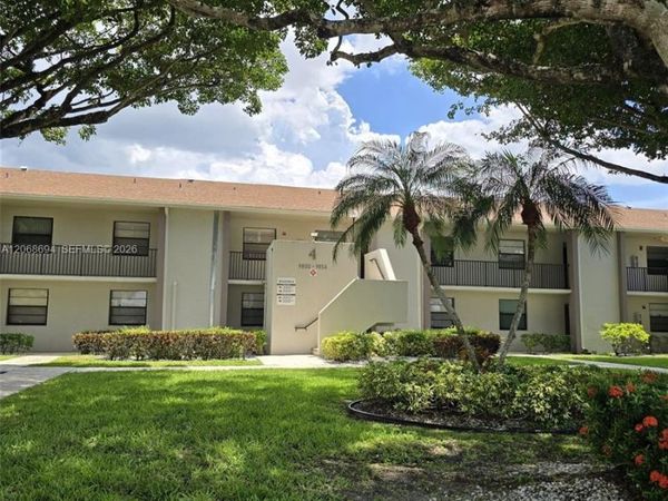 9830 W Mcnab Rd, Unit 208, Tamarac, FL 33321