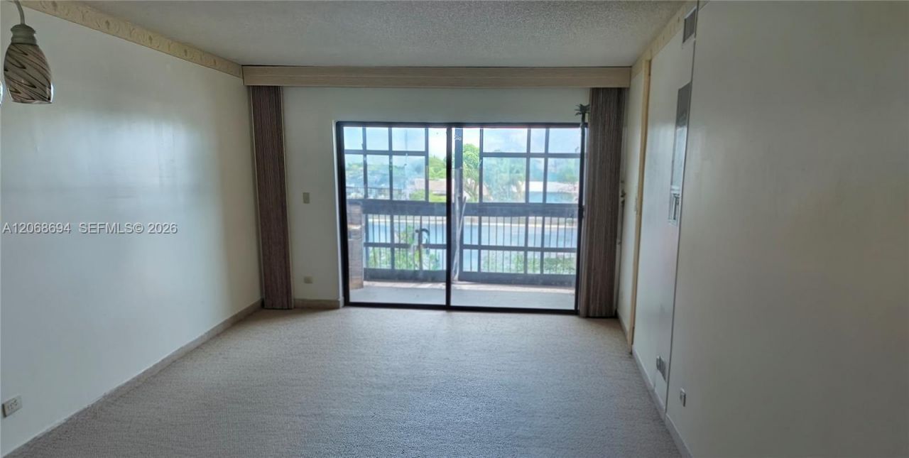 9830 W Mcnab Rd , Unit 208, Tamarac, FL 33321 Photo