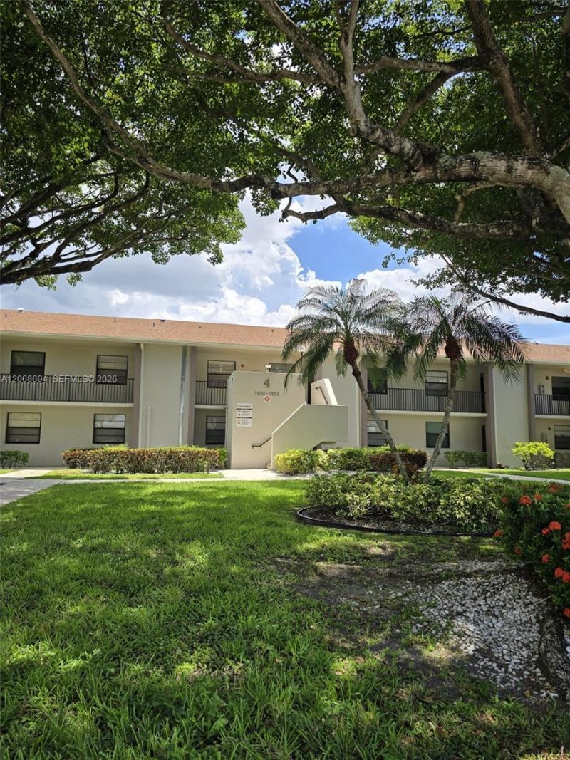 9830 W Mcnab Rd, Unit 208, Tamarac, FL 33321 Photo