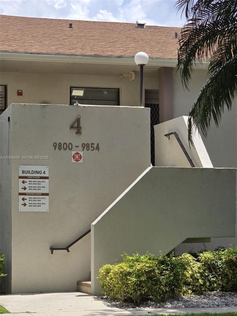 9830 W Mcnab Rd, Unit 208, Tamarac, FL 33321 Photo
