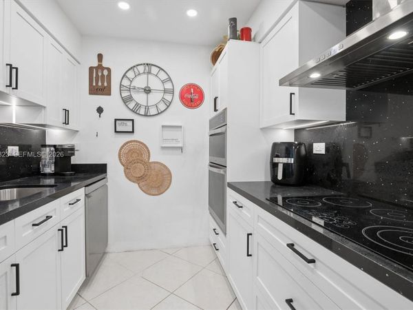 20355 NE 34th Ct , Unit 724, Aventura, FL 33180