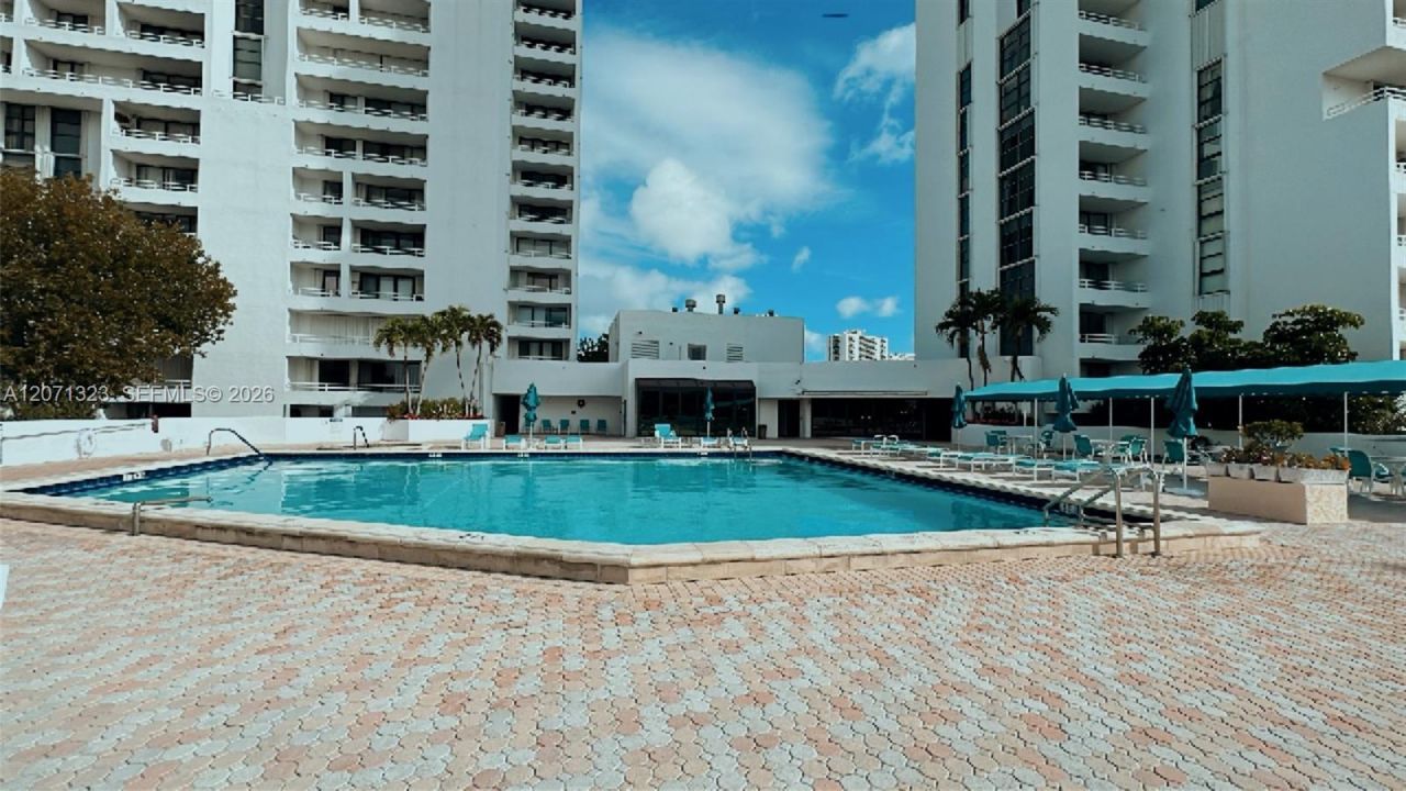 20355 NE 34th Ct , Unit 724, Aventura, FL 33180 Photo