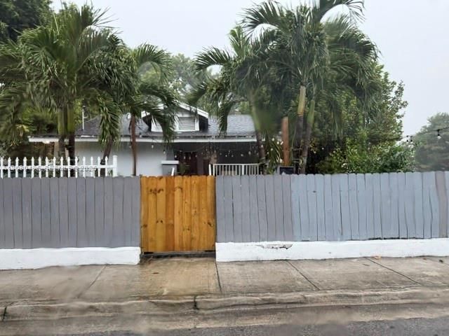 812 NW 29th Ter, Miami, FL 33127 Photo