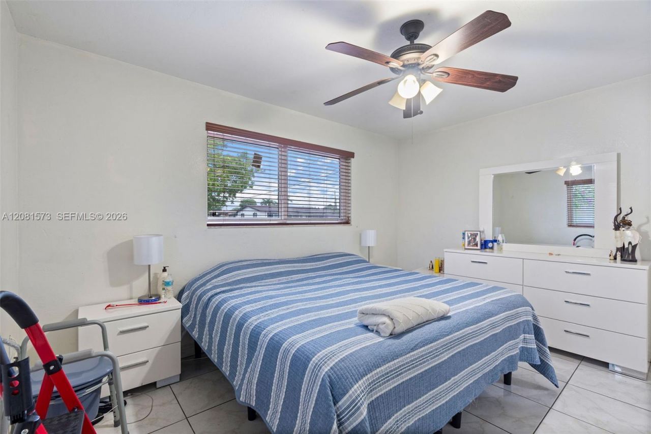 985 SE 2nd Pl , Hialeah, FL 33010 Photo