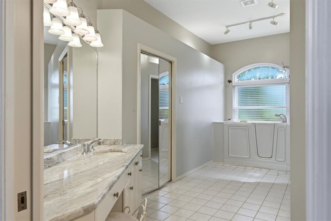 5210 Inverness Drive, Sarasota, FL 34243 Photo