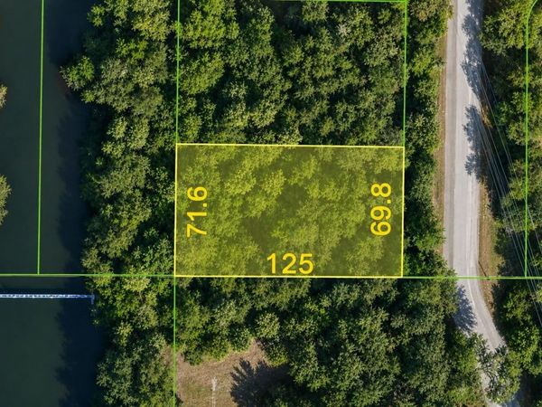 527 RAVENSWOOD BOULEVARD , PORT CHARLOTTE, FL 33954
