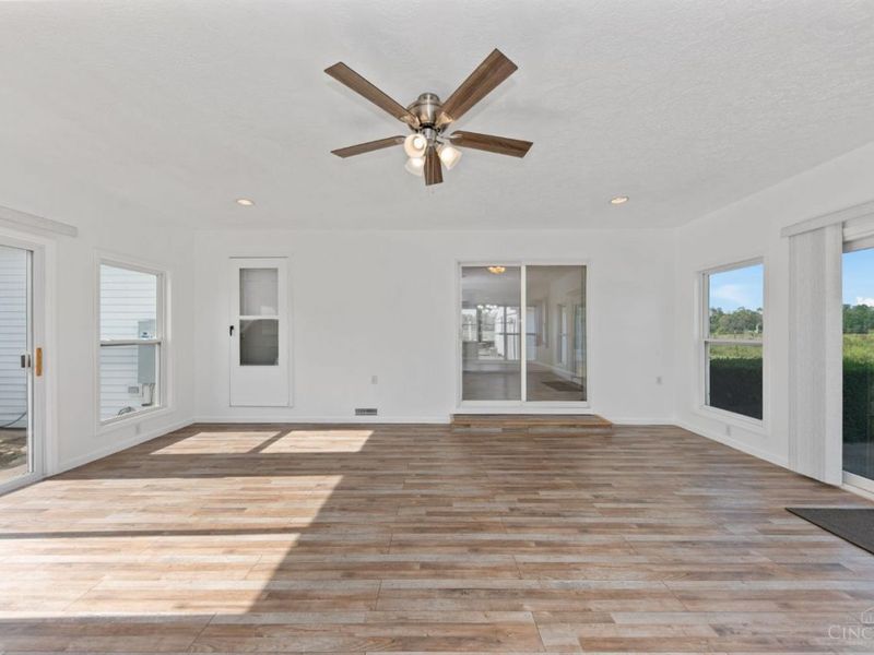 9377 Tri County Highway, Eagle Township, OH 45171 Photo 7