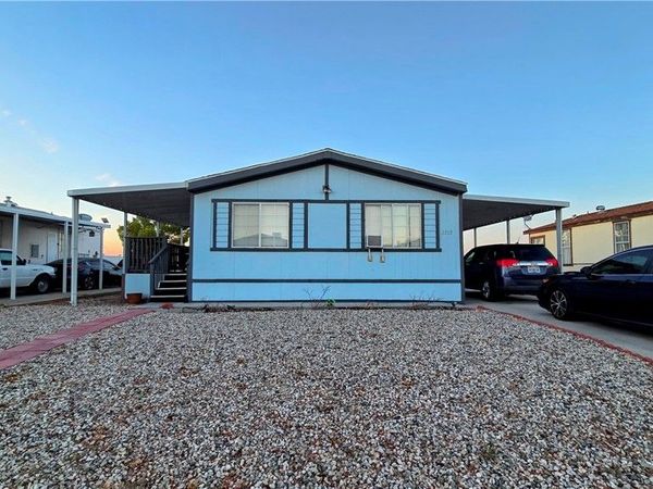 2103 Markey Way, Unit 8, Rosamond, CA 93560