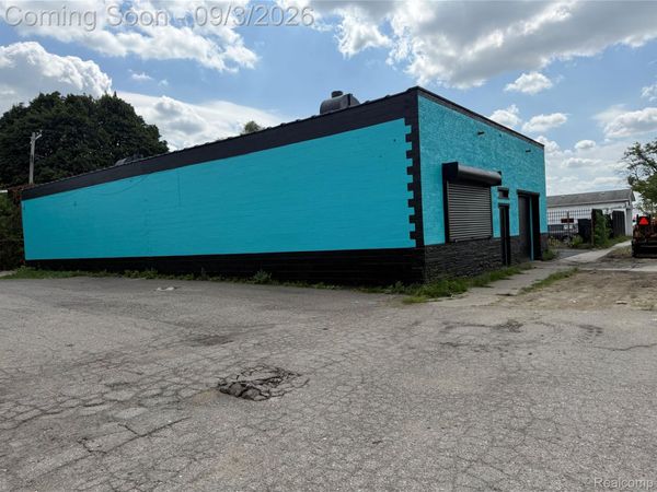 11392 Greenfield Road, Detroit, Mi 48227