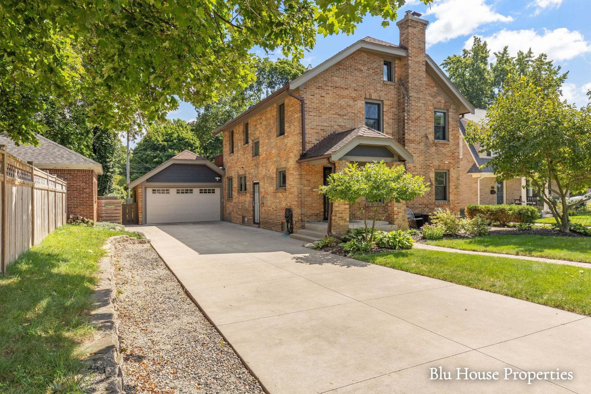 1024 Cadillac Drive Se, Grand Rapids, MI 49506 Main Photo