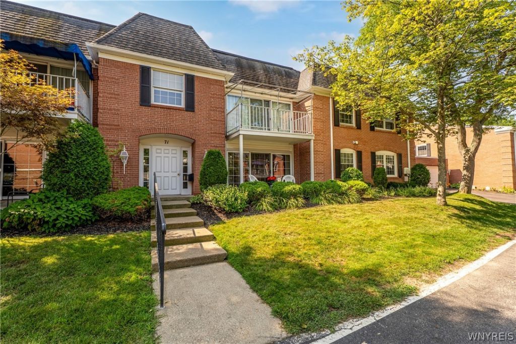 71 Homer Lane, Unit D, Buffalo, NY 14221 Main Photo