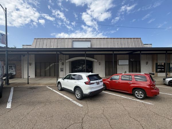 128 E Commerce St., Aberdeen, MS 39730