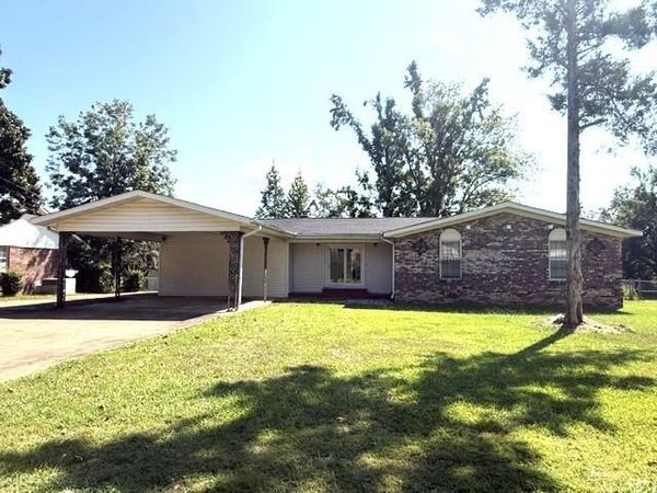 1318 Garden Ln., Corinth, MS 38834