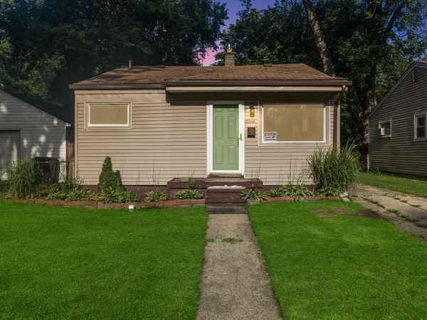 18491 Brady, Redford, MI 48240