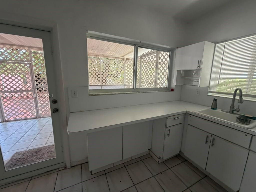 3500 NW 16th Ter , Miami, FL 33125 Photo