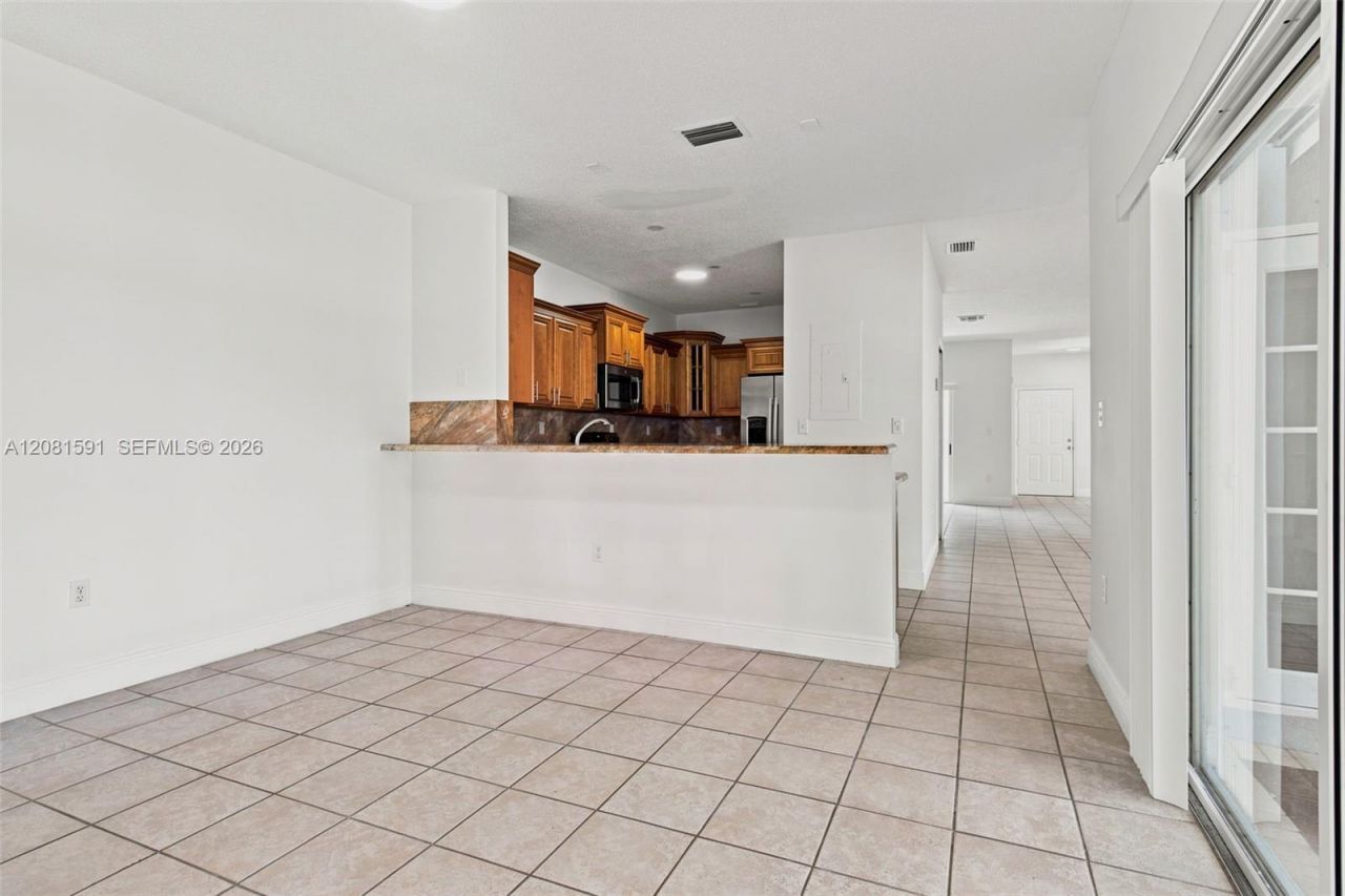 14720 SW 141st Ter , Miami, FL 33196 Photo