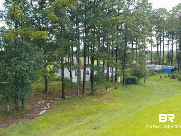 27695 Oakberry Court, Robertsdale, AL 36567