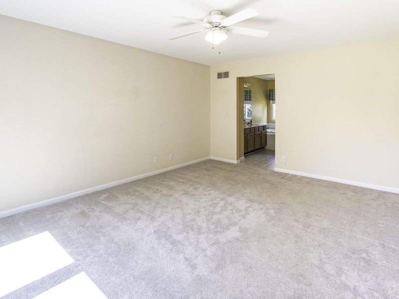 8442 Woodcreek Drive, Florence, KY 41042 Photo 15