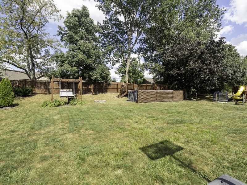 8442 Woodcreek Drive, Florence, KY 41042 Photo 3