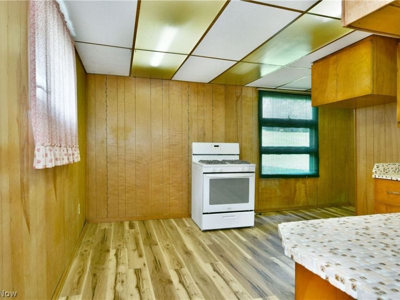 794 N Stateline Road, Masury, OH 44438 Photo 11