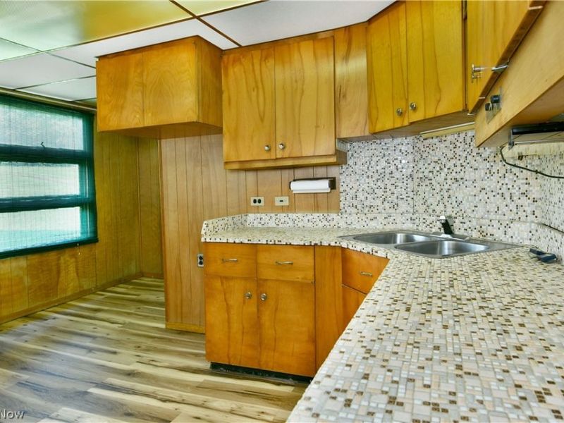 794 N Stateline Road, Masury, OH 44438 Photo 12