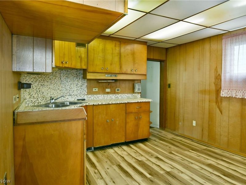 794 N Stateline Road, Masury, OH 44438 Photo 15