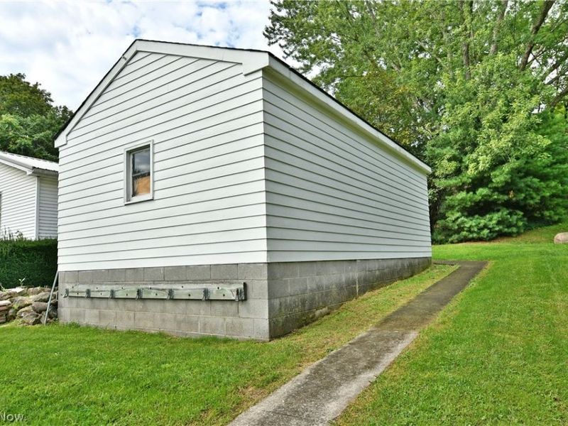 794 N Stateline Road, Masury, OH 44438 Photo 38