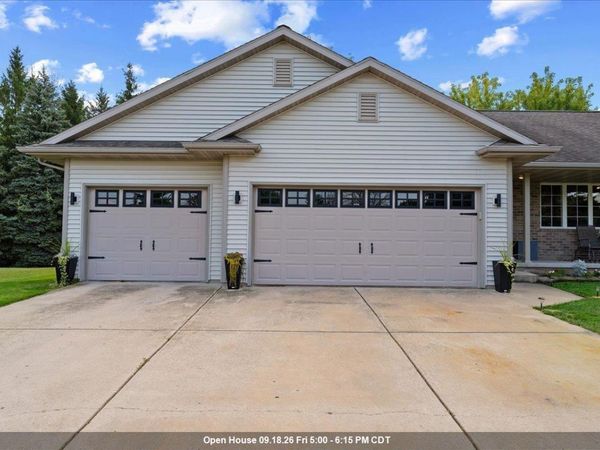 215 W HAVEN COURT, Luxemburg, WI 54217