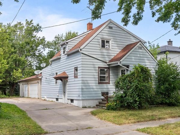 1516 W LAWRENCE STREET, Appleton, WI 54914