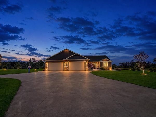 E9353 GORDON ROAD, Fremont, WI 54940