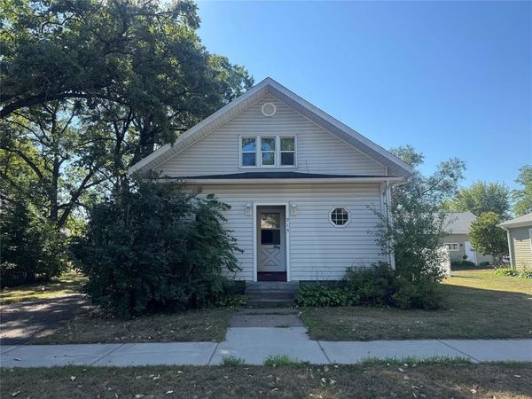 915 Miles Street, Unit 1-2, Chippewa Falls, WI 54729