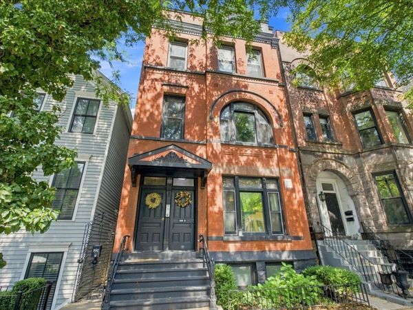 224 W Saint Paul Avenue , Unit 1, Chicago, IL 60614