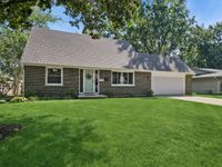 951 Denton Court, Crystal Lake, IL 60014 primary photo