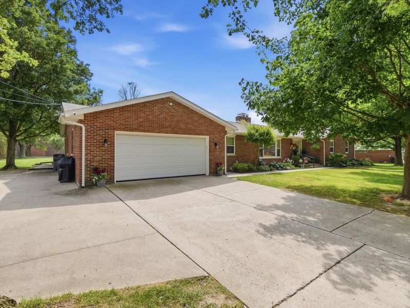 2643 Elmview Drive, Lima, OH 45806 Photo 3