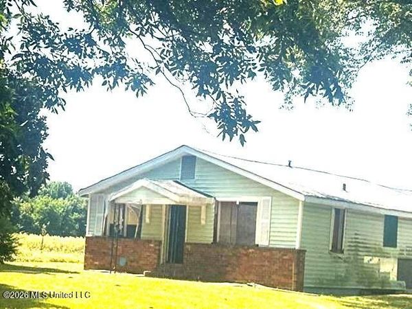 24776 Highway 61 N , Coahoma, MS 38617