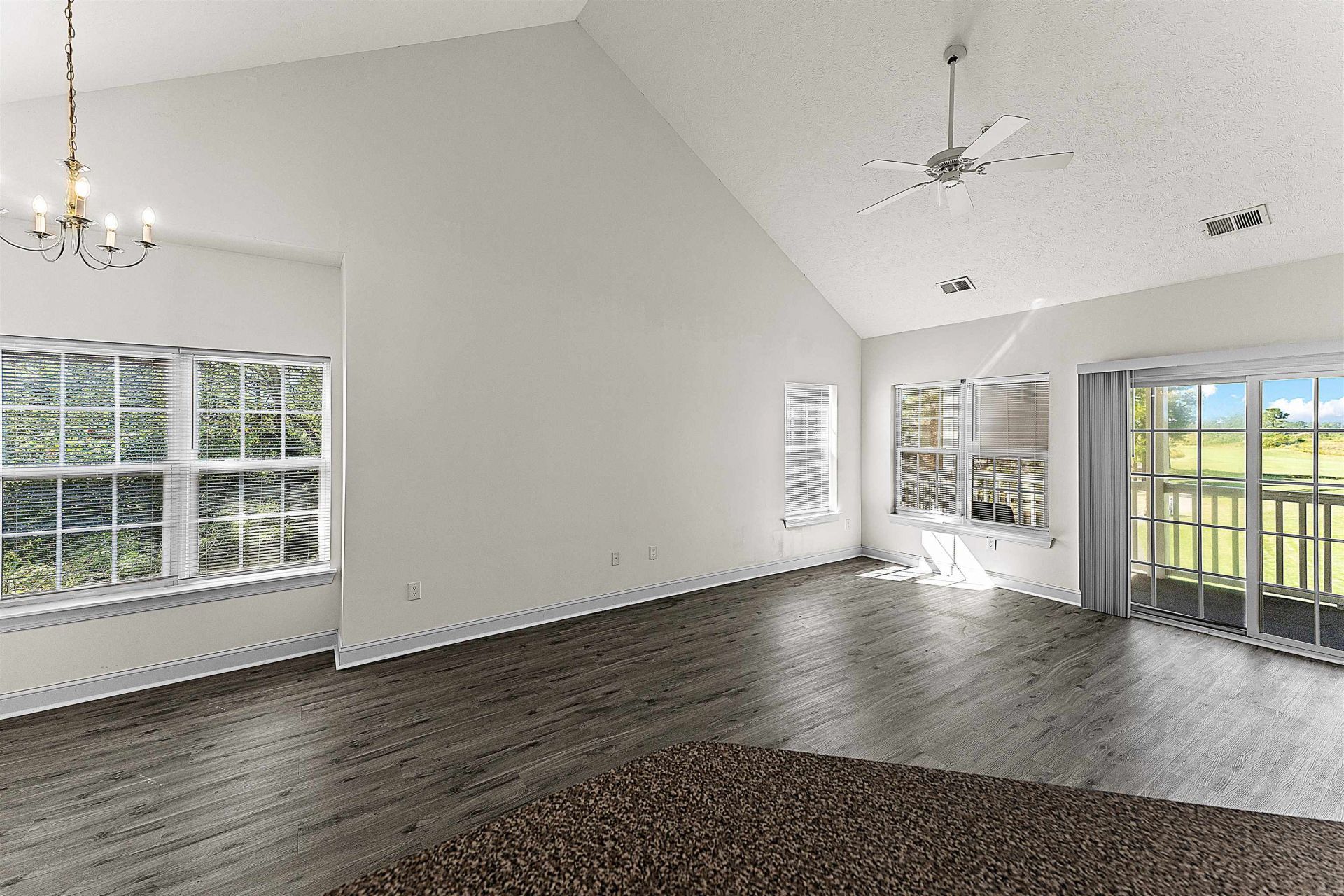 6010 Windsor Green Way Photo 10