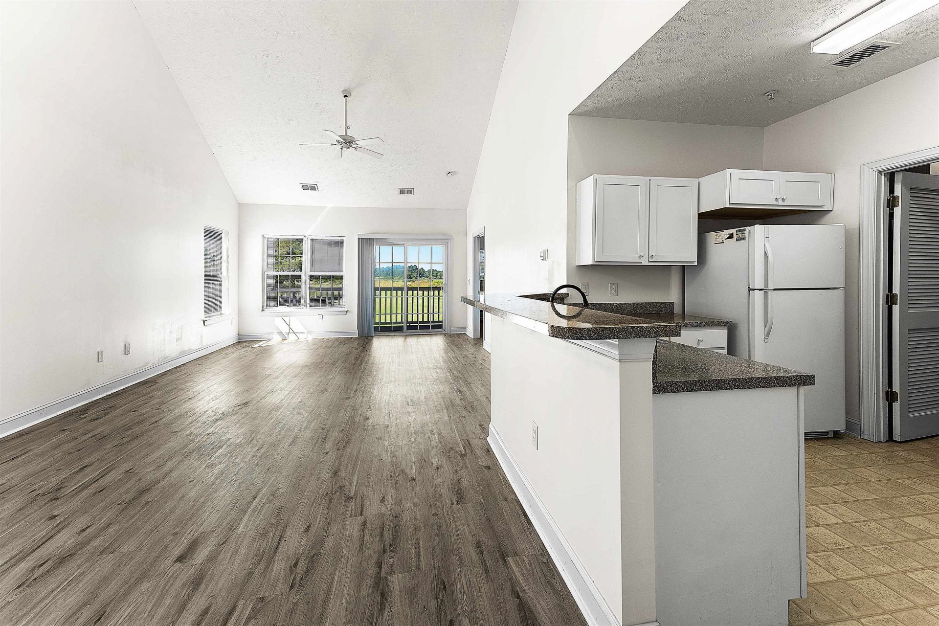 6010 Windsor Green Way Photo 12