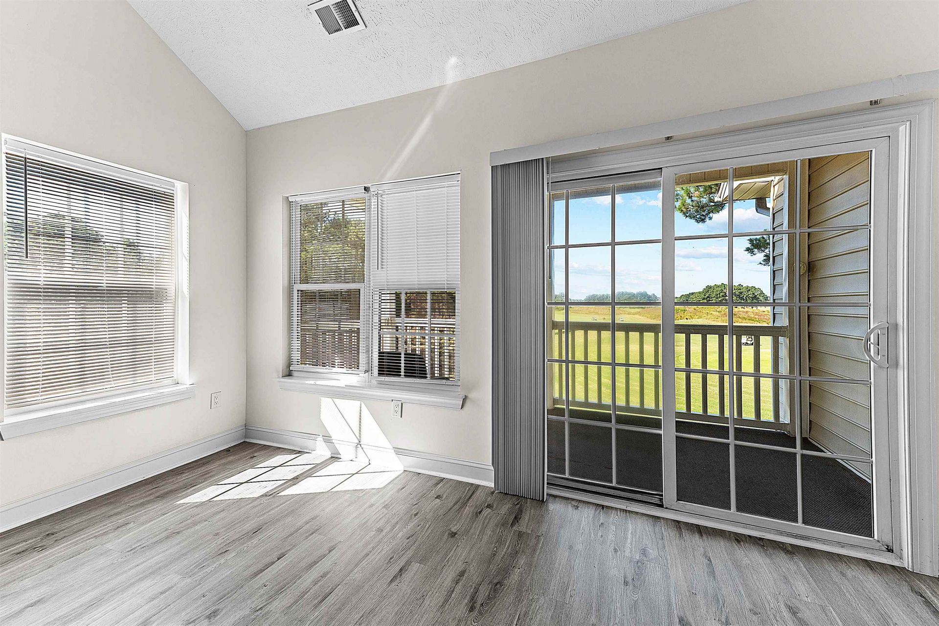 6010 Windsor Green Way Photo 14