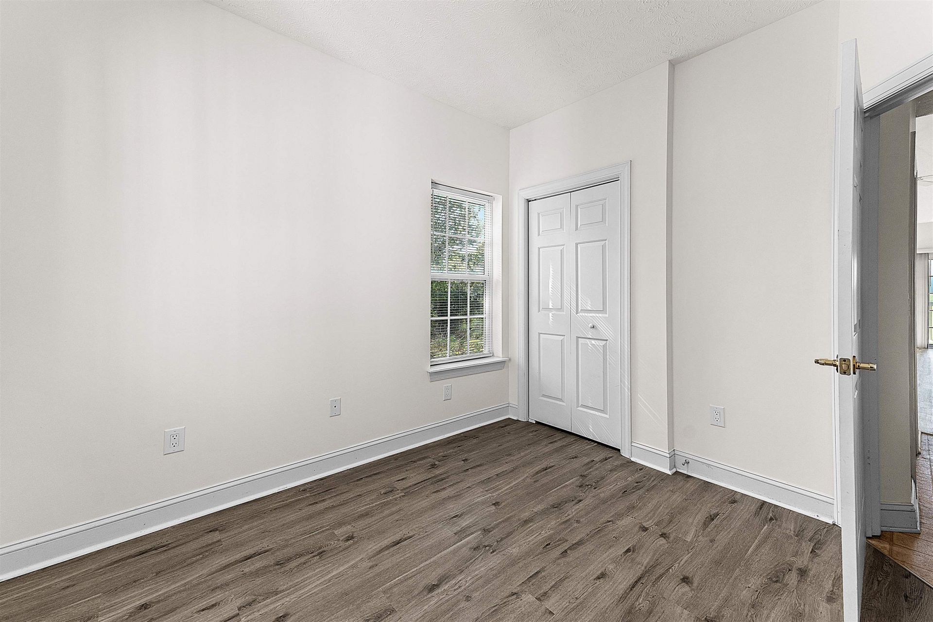 6010 Windsor Green Way Photo 29