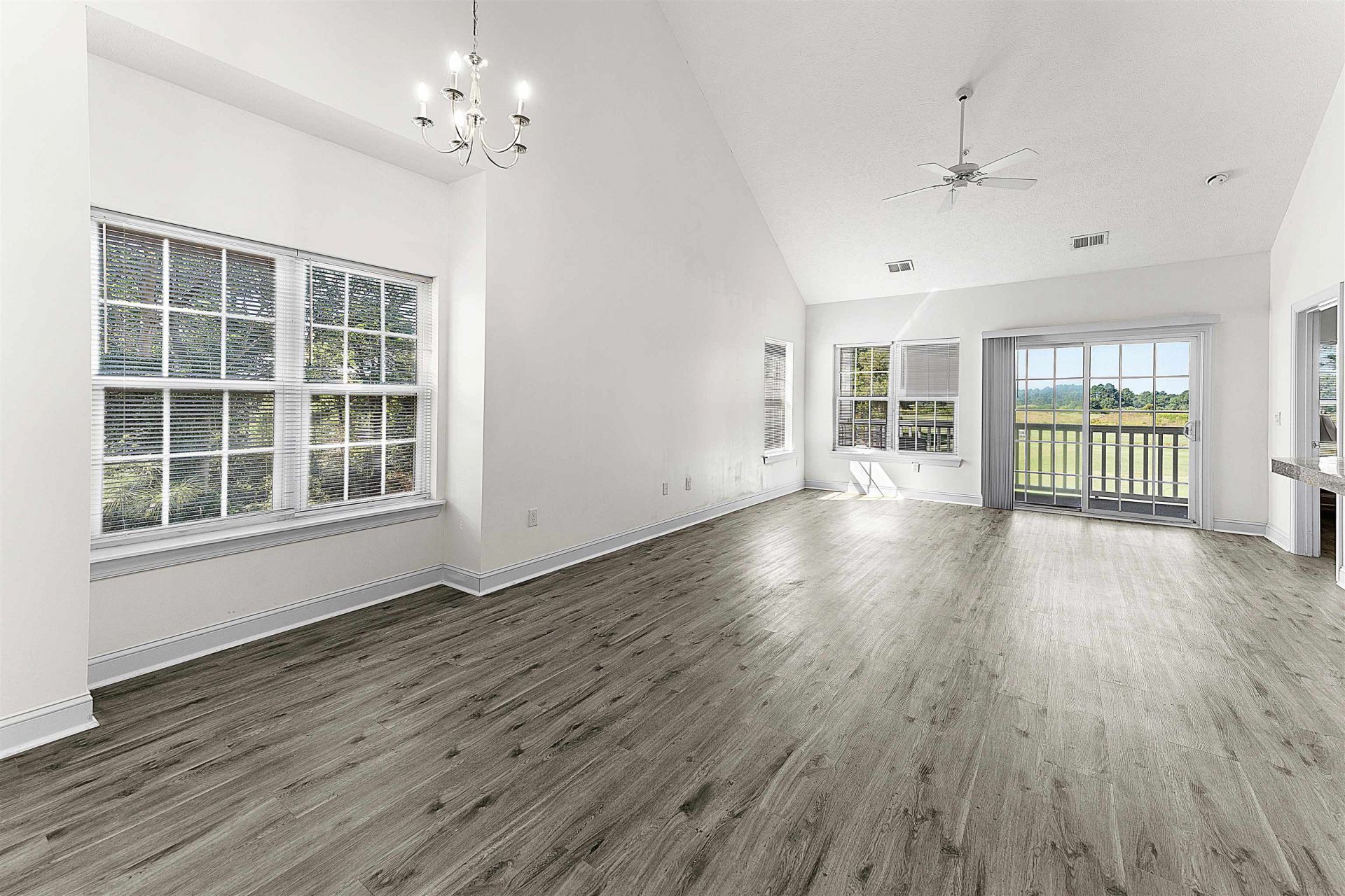 6010 Windsor Green Way Photo 5