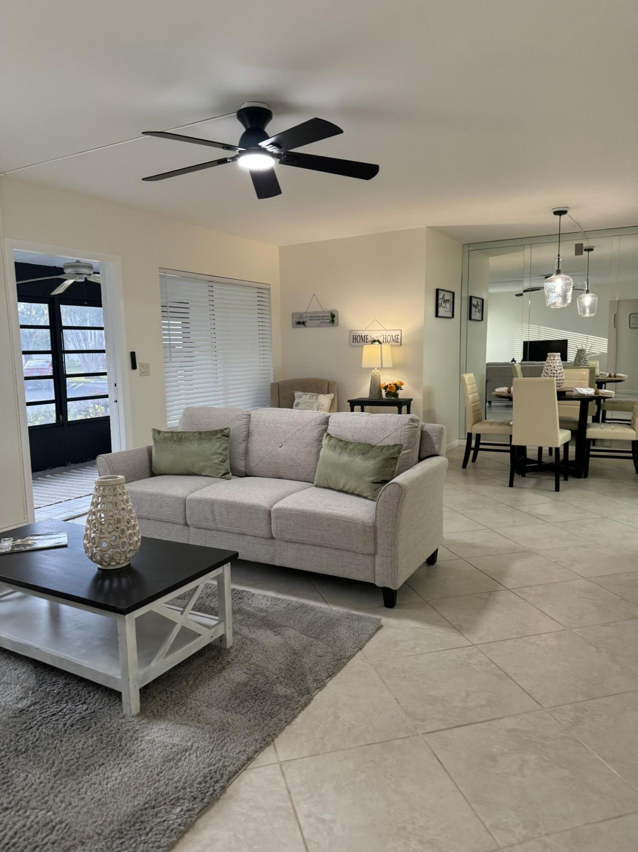 3624 La Aires Court, Unit D-1, Greenacres, FL 33463 Photo