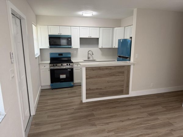 2723 Griffin Road, Unit 2, Fort Lauderdale, FL 33312