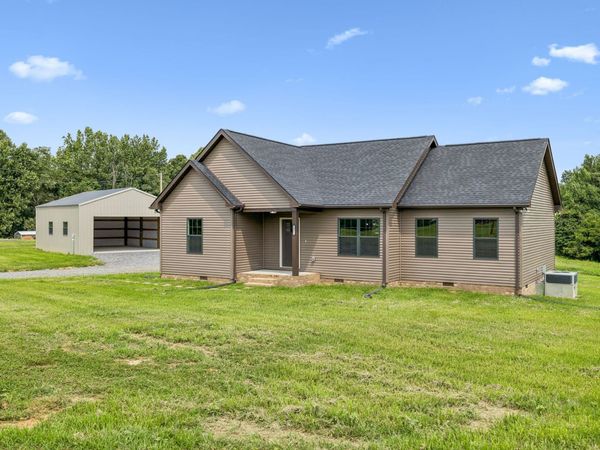 32 Iris Way , Lafayette, TN 37083