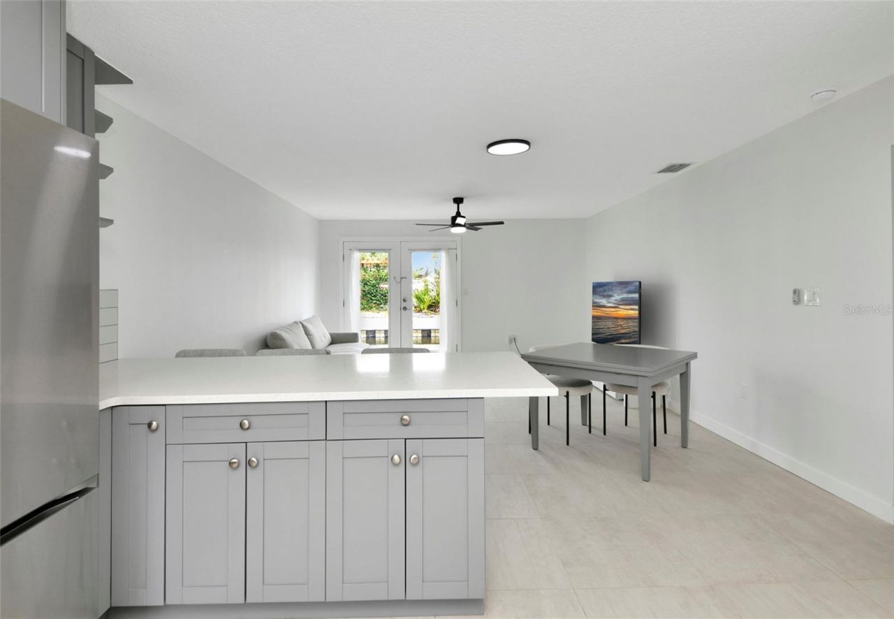 729 Saint Judes Drive S, Unit 2, Longboat Key, FL 34228 Photo